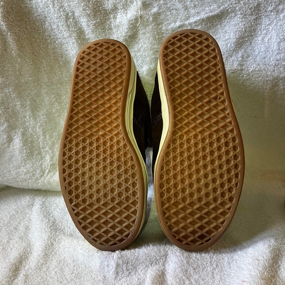 VANS - Picture 8 of 9